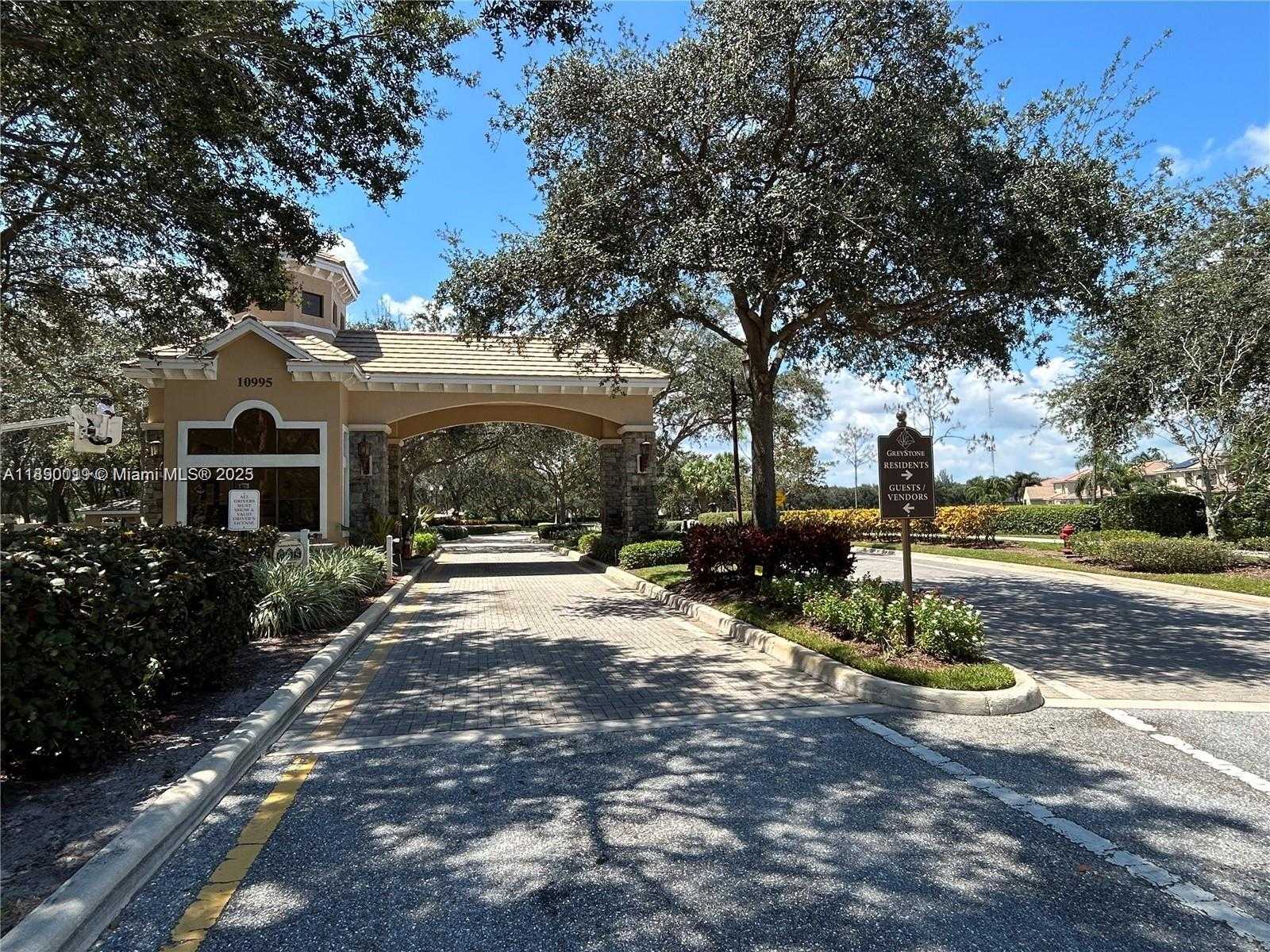 Small Image of 7828 PARSONS PINE DR, Boynton Beach Number 73