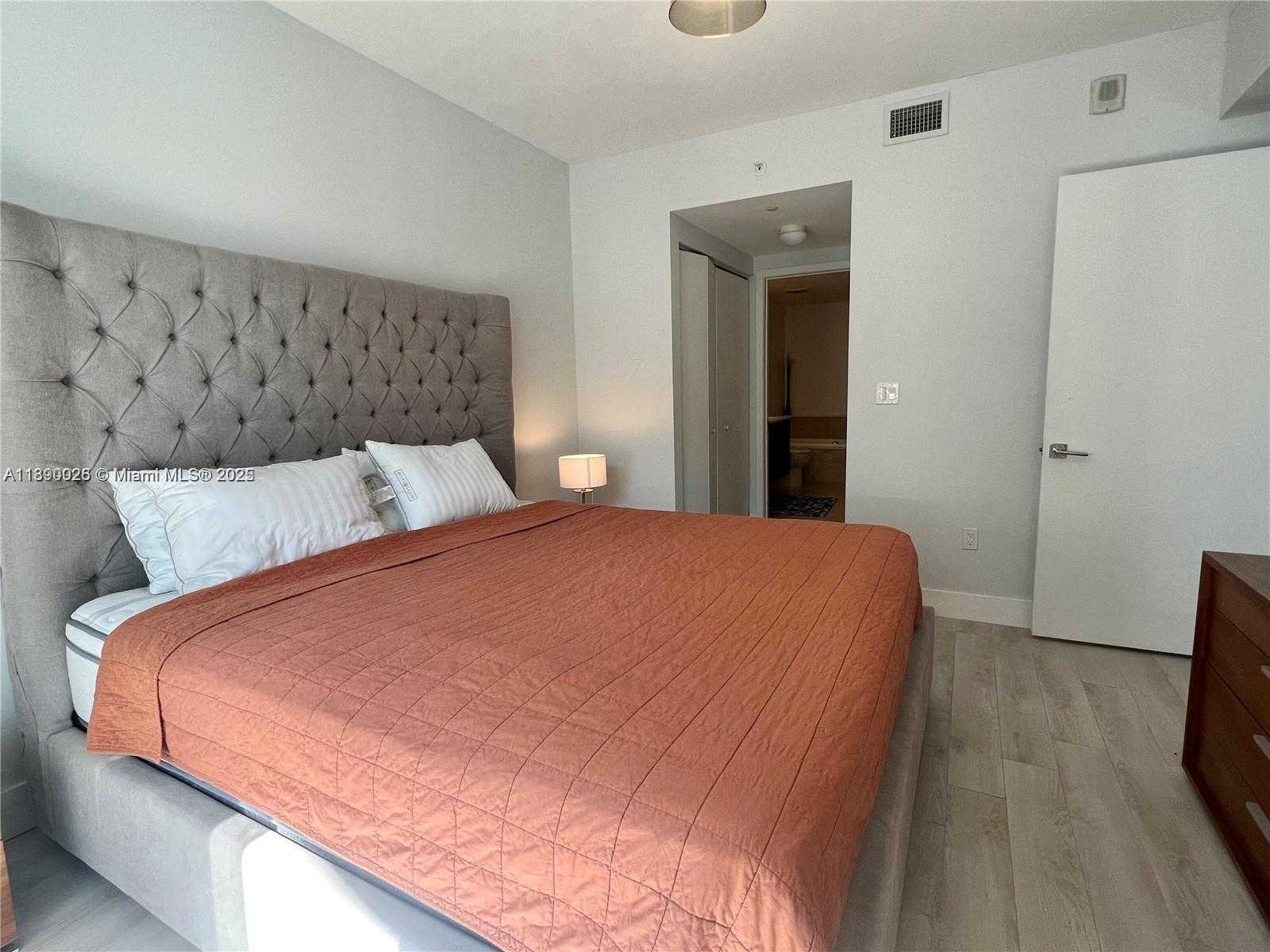 Small Image of 488 NORTH EAST 18TH ST #3208, Miami Number 14