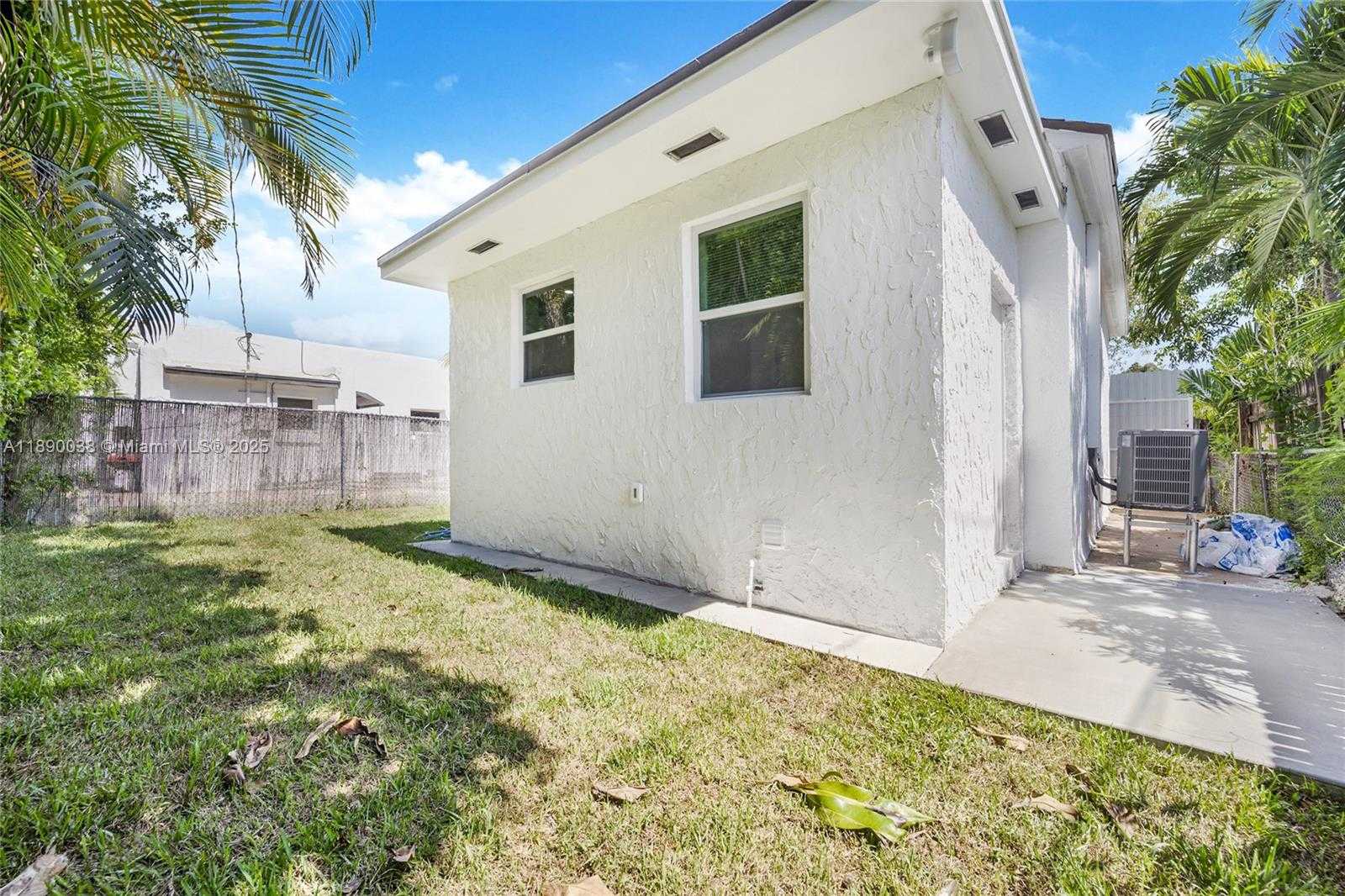 Small Image of 2512 SOUTH WEST 14TH ST #R, Miami Number 4