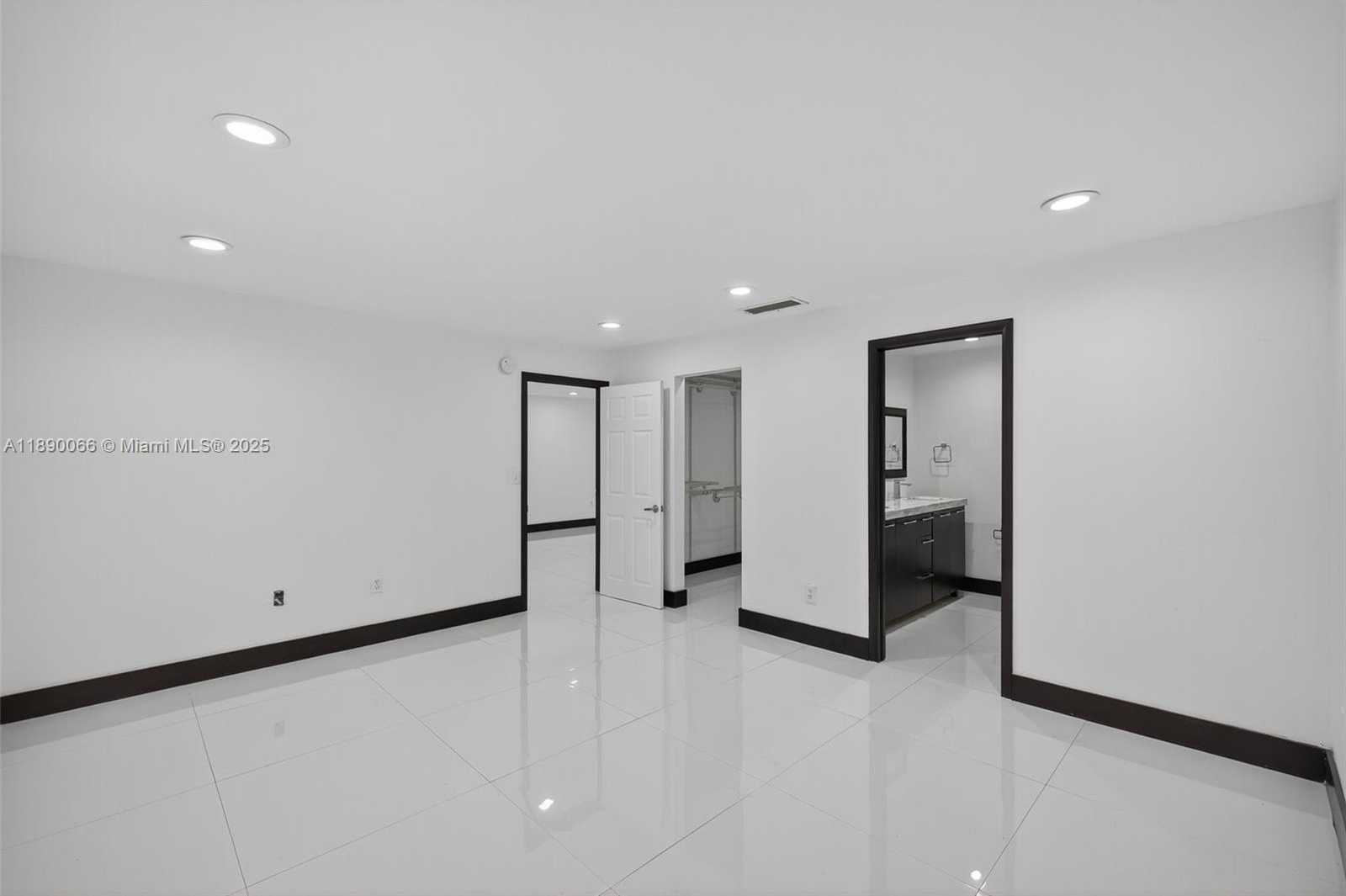 Small Image of 8851 NORTH WEST 119TH ST #2207-2, Hialeah Gardens Number 16