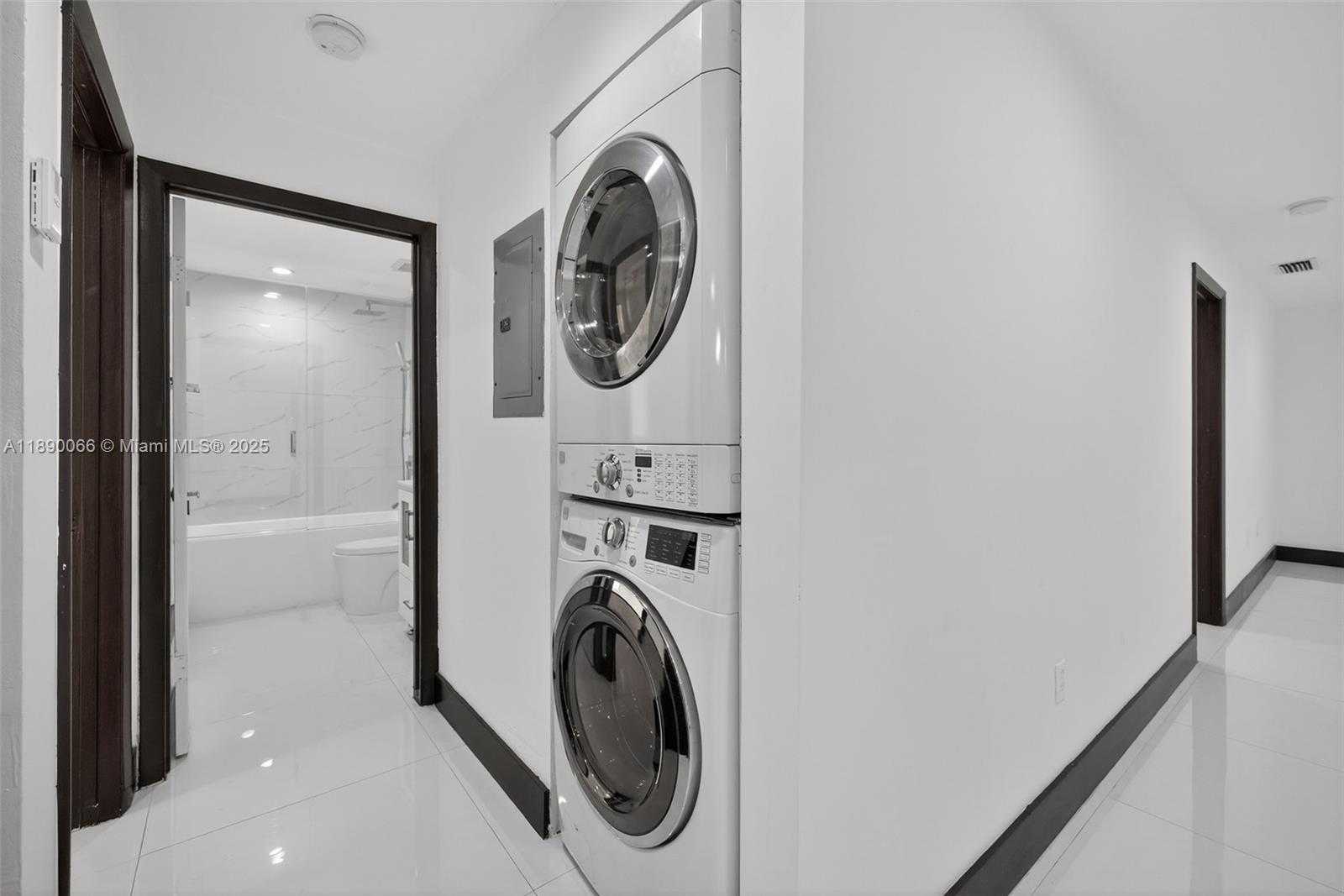 Small Image of 8851 NORTH WEST 119TH ST #2207-2, Hialeah Gardens Number 23