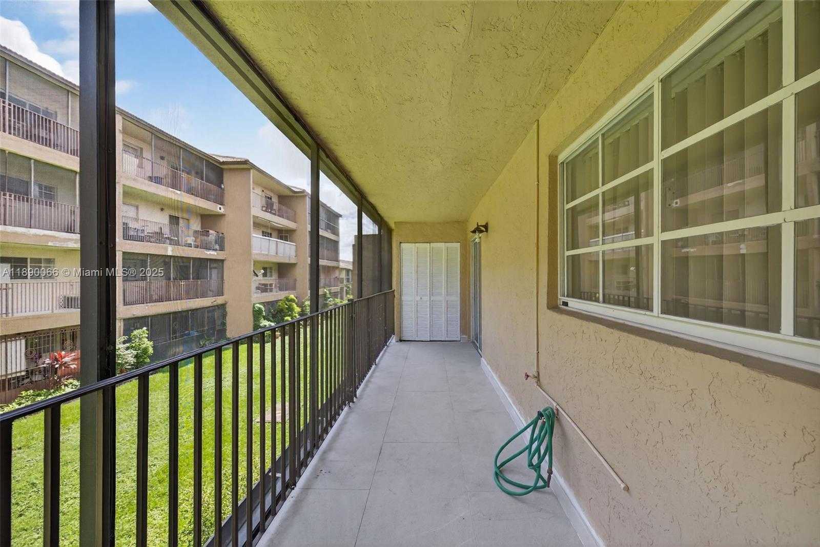 Small Image of 8851 NORTH WEST 119TH ST #2207-2, Hialeah Gardens Number 30