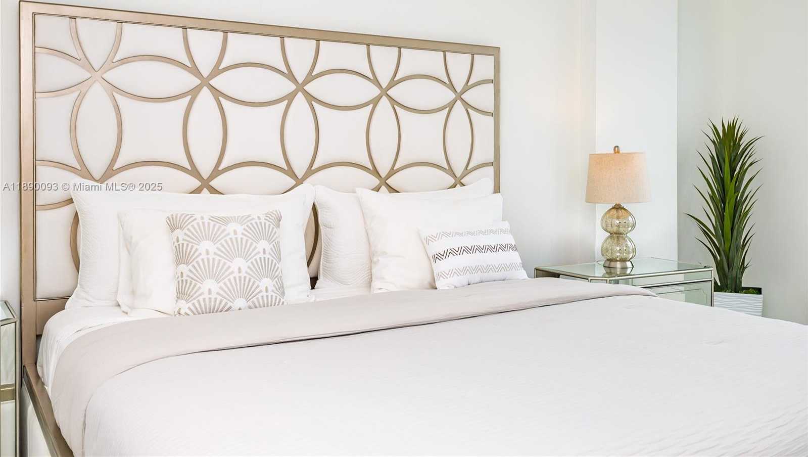 Small Image of 6917 COLLINS AVE #720, Miami Beach Number 6