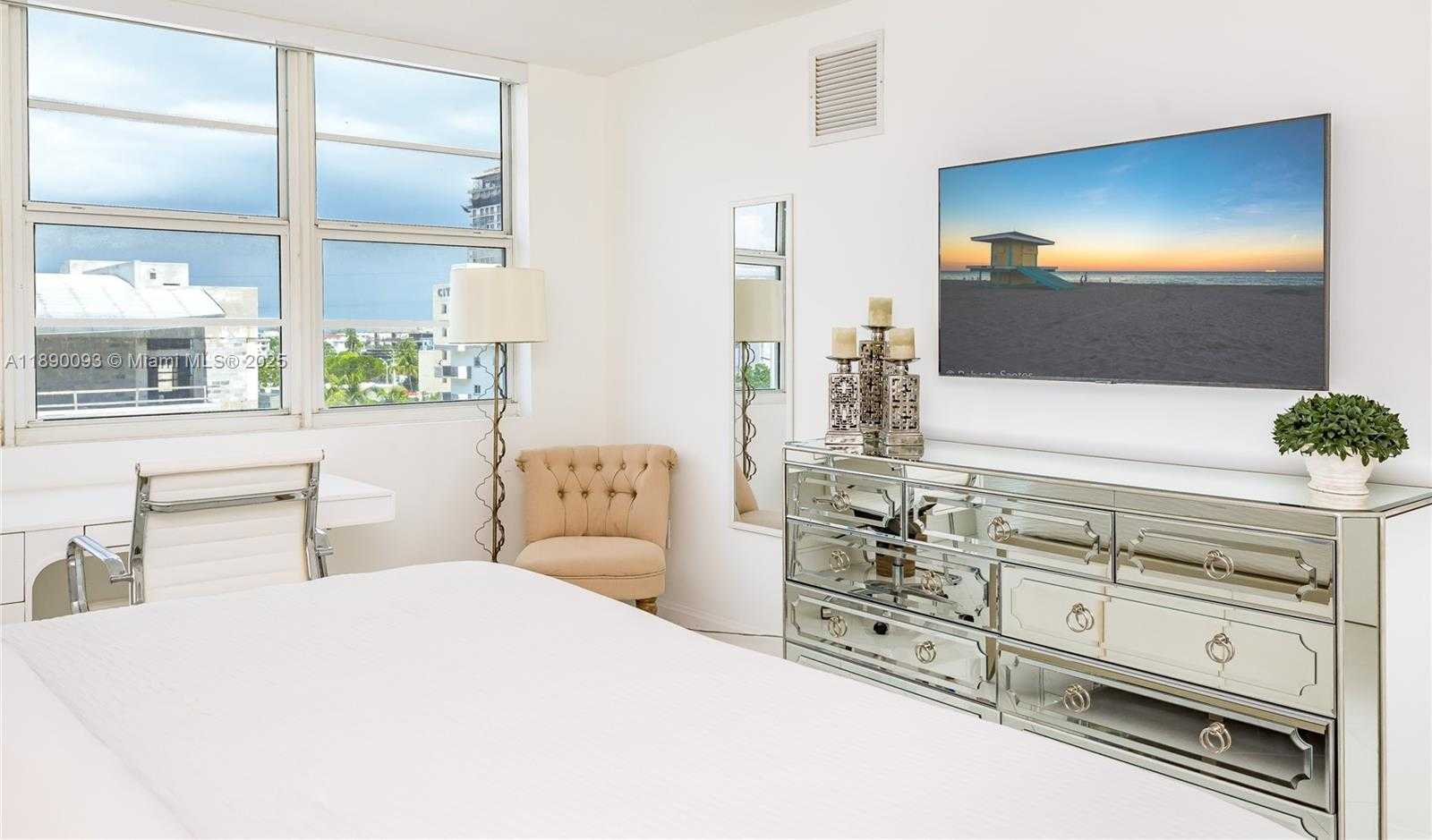 Small Image of 6917 COLLINS AVE #720, Miami Beach Number 8