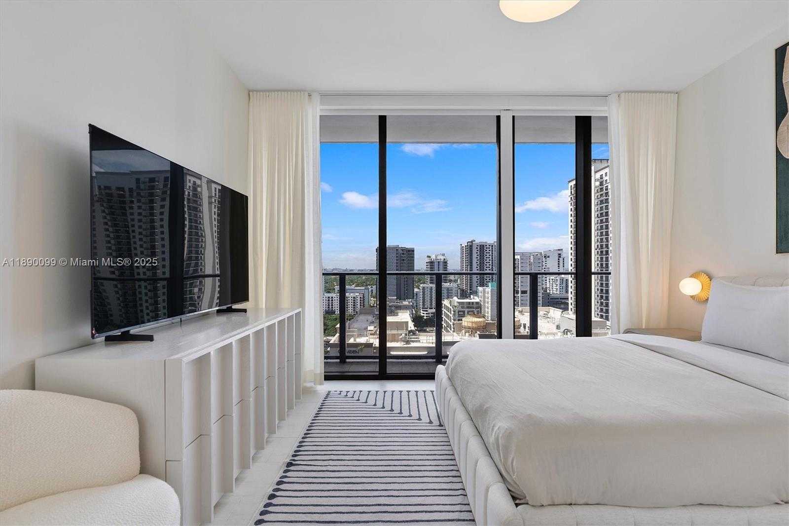 Small Image of 1000 BRICKELL PLZ #2102, Miami Number 14