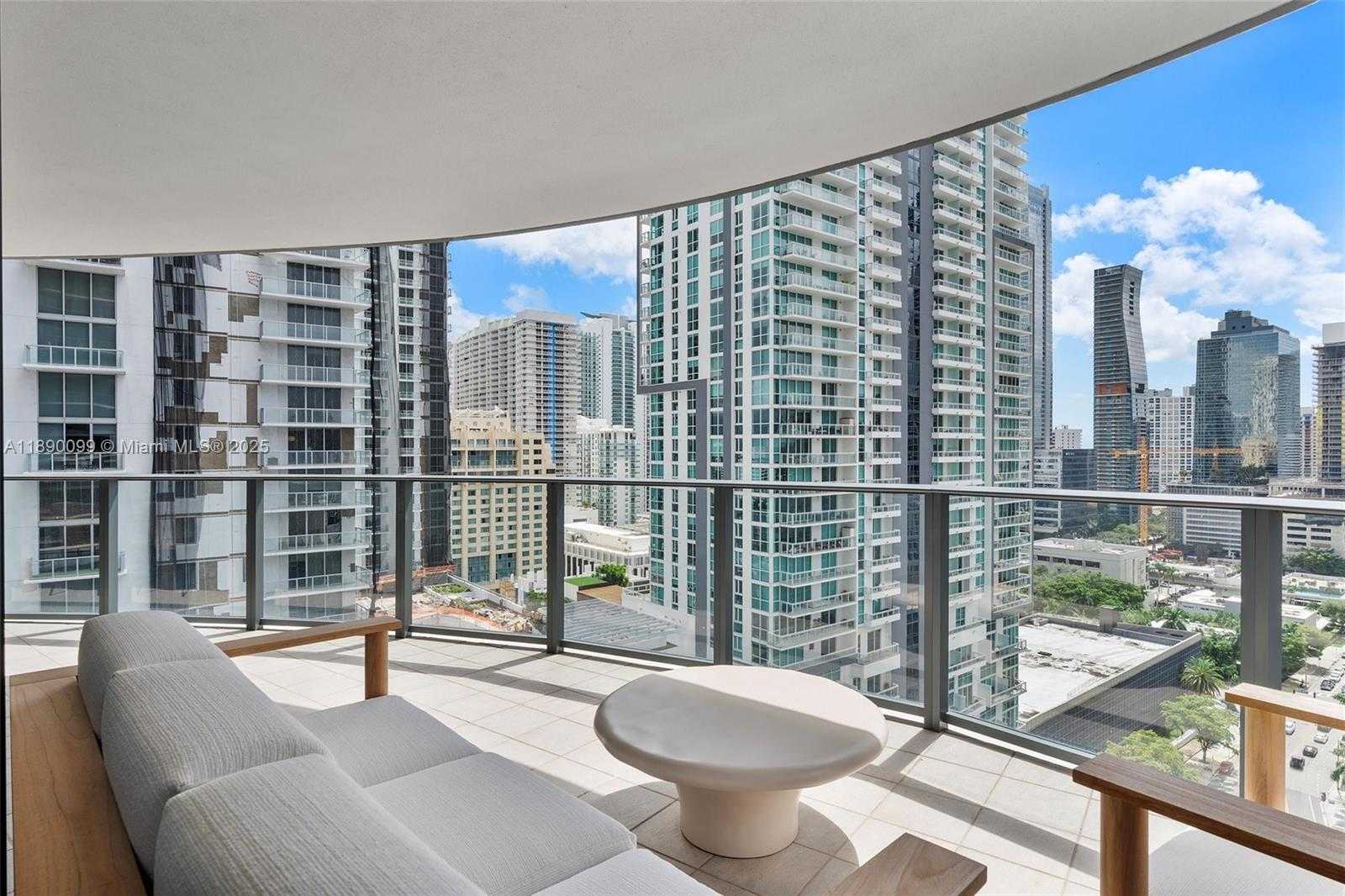 Small Image of 1000 BRICKELL PLZ #2102, Miami Number 24