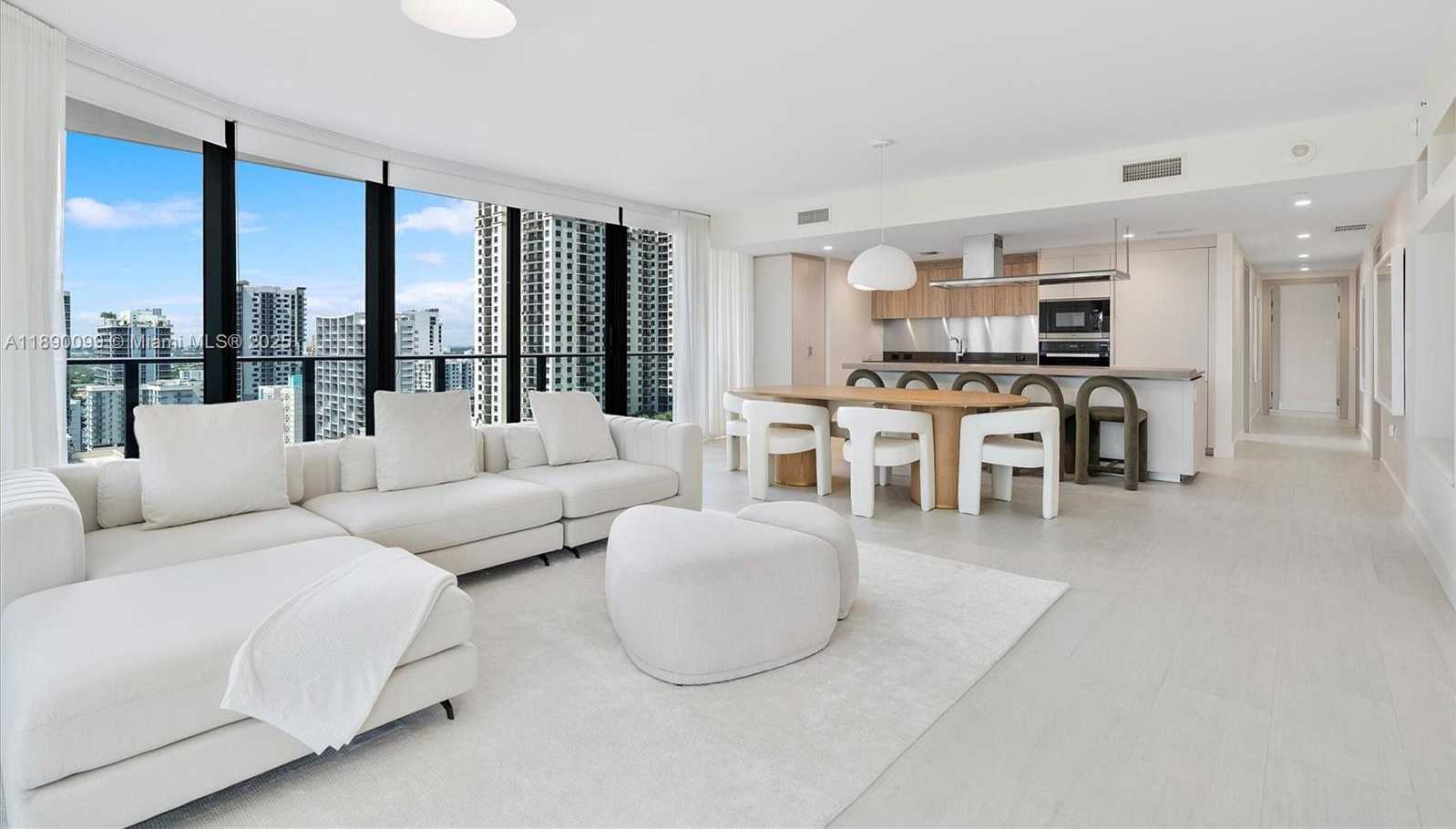 Small Image of 1000 BRICKELL PLZ #2102, Miami Number 5