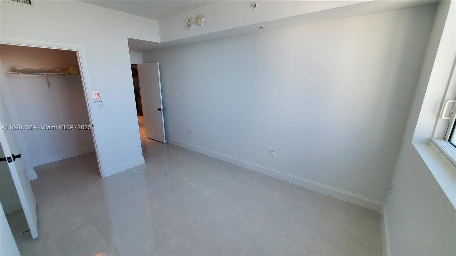 Small Image of 253 NORTH EAST 2ND ST #2709, Miami Number 19