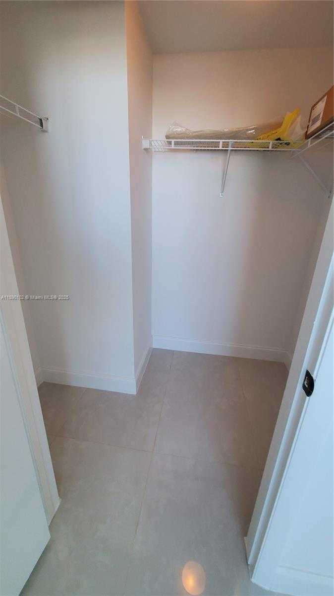 Small Image of 253 NORTH EAST 2ND ST #2709, Miami Number 20