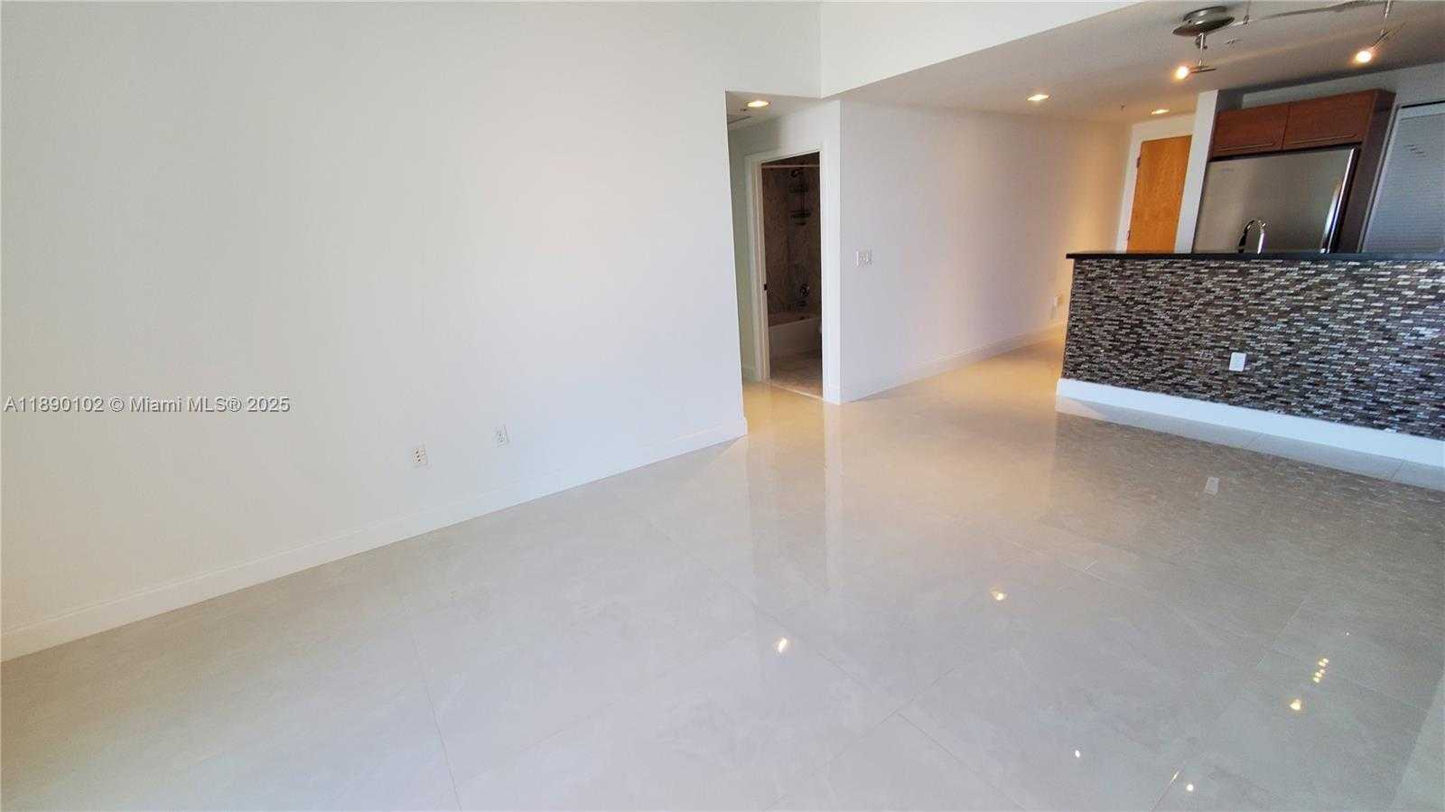 Small Image of 253 NORTH EAST 2ND ST #2709, Miami Number 3