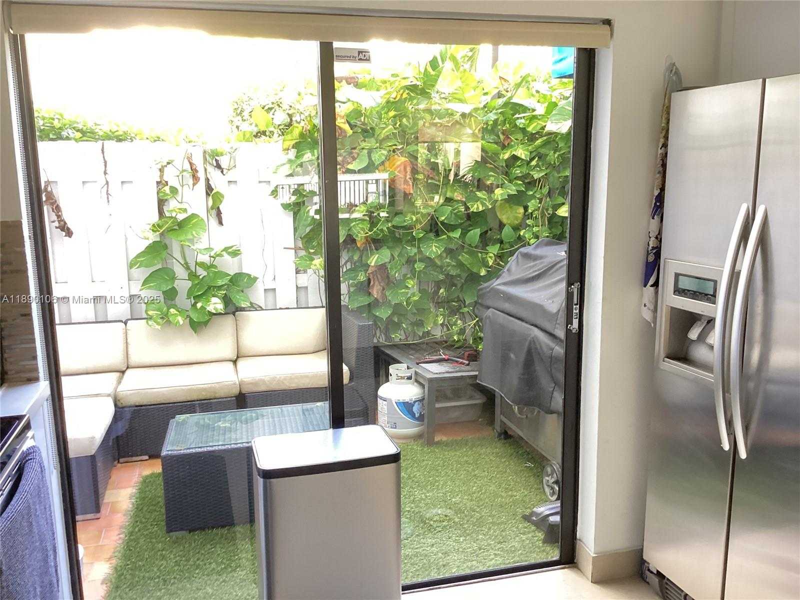 Small Image of 460 POINCIANA DR #1610, Sunny Isles Beach Number 12