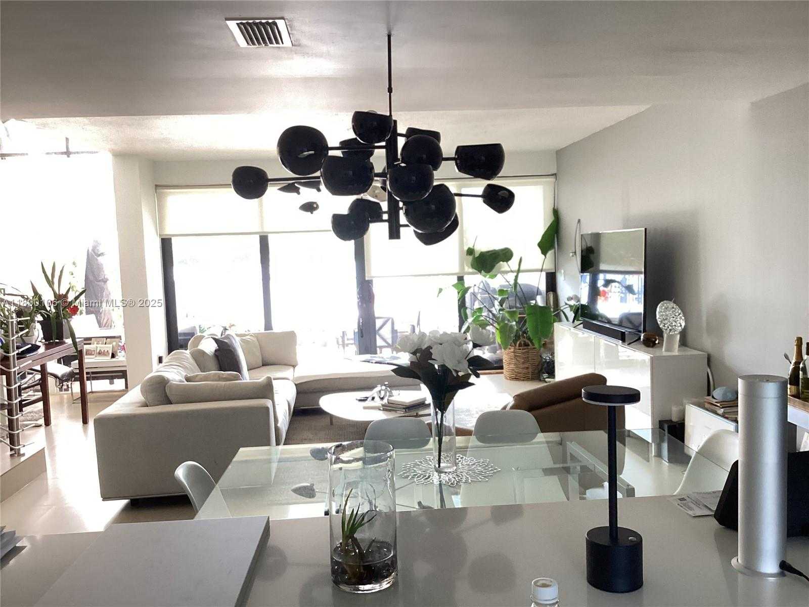 Small Image of 460 POINCIANA DR #1610, Sunny Isles Beach Number 16