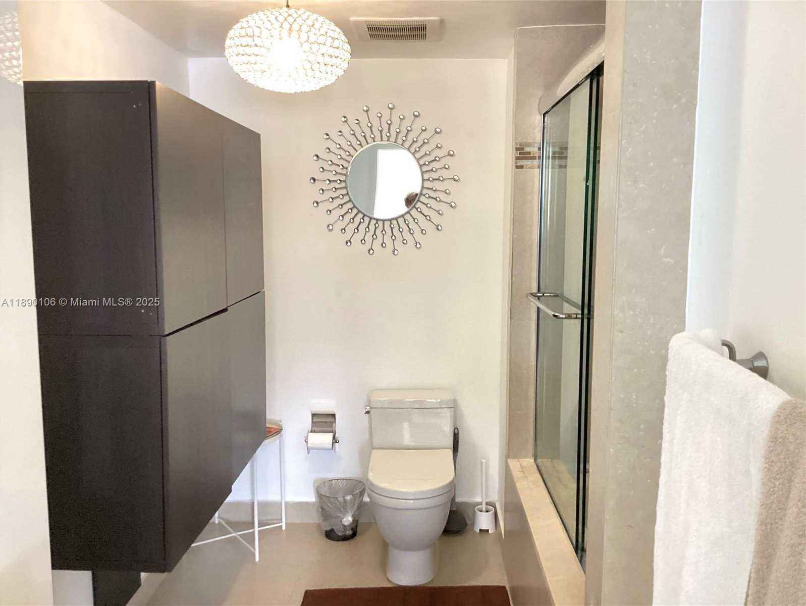 Small Image of 460 POINCIANA DR #1610, Sunny Isles Beach Number 21