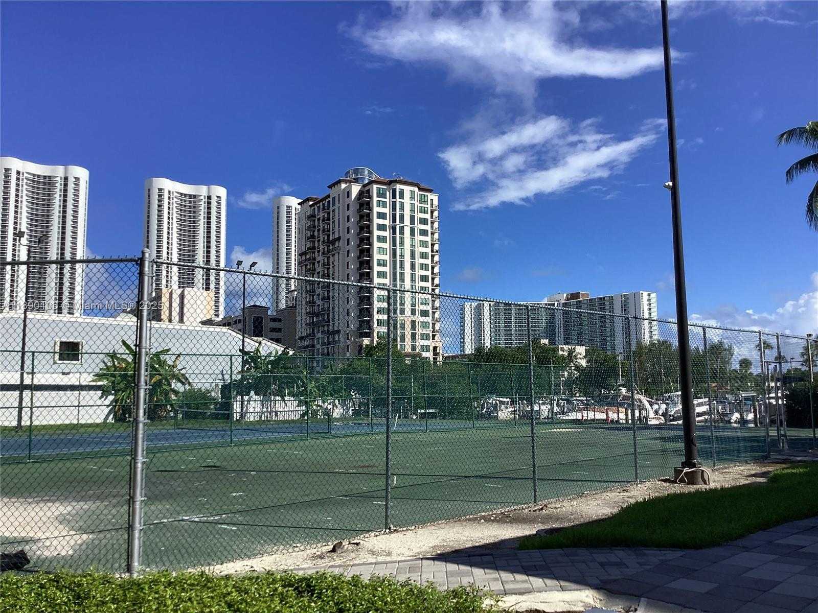 Small Image of 460 POINCIANA DR #1610, Sunny Isles Beach Number 28