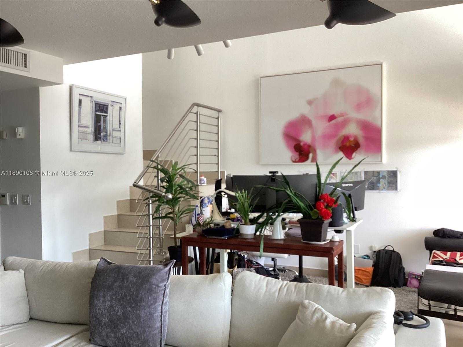 Small Image of 460 POINCIANA DR #1610, Sunny Isles Beach Number 5