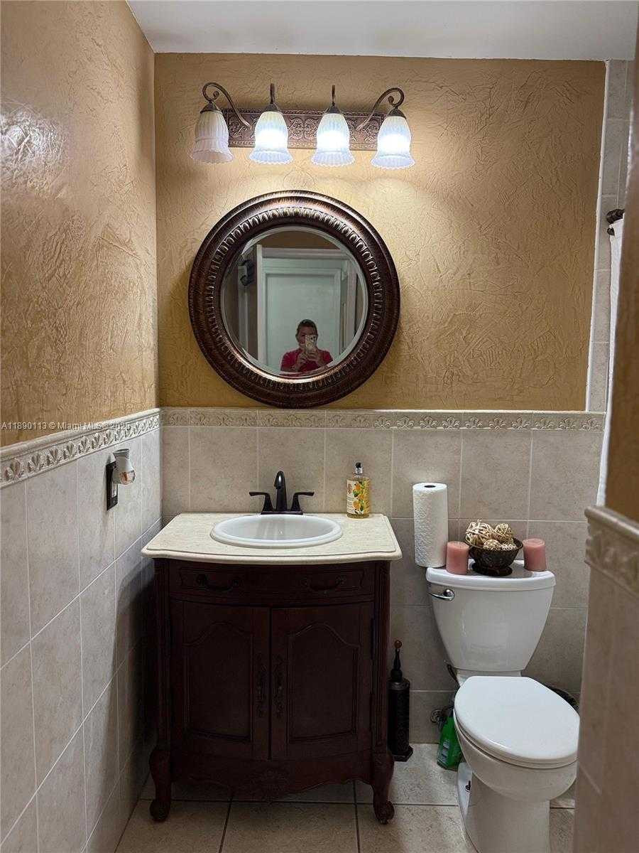 Small Image of 11298 SOUTH WEST 161ST PL #1, Miami Number 9