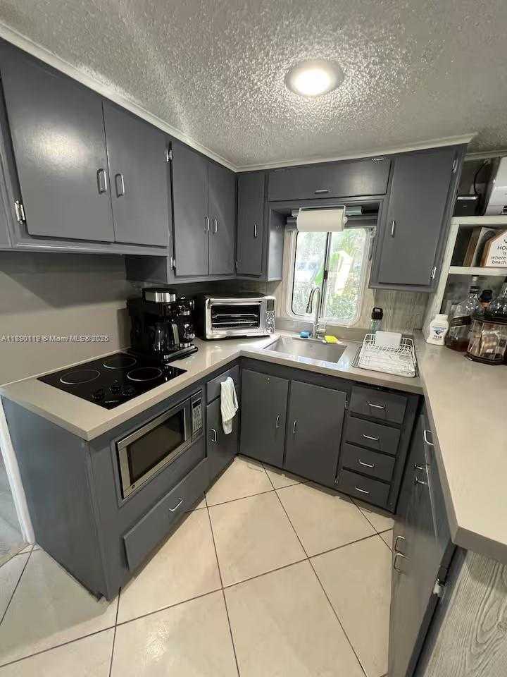 Small Image of 100 MORRIS LN #B-2, Key Largo Number 14