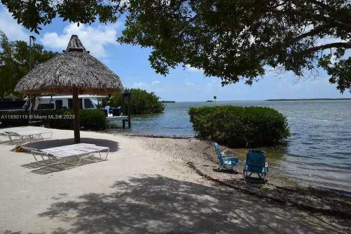 Small Image of 100 MORRIS LN #B-2, Key Largo Number 36