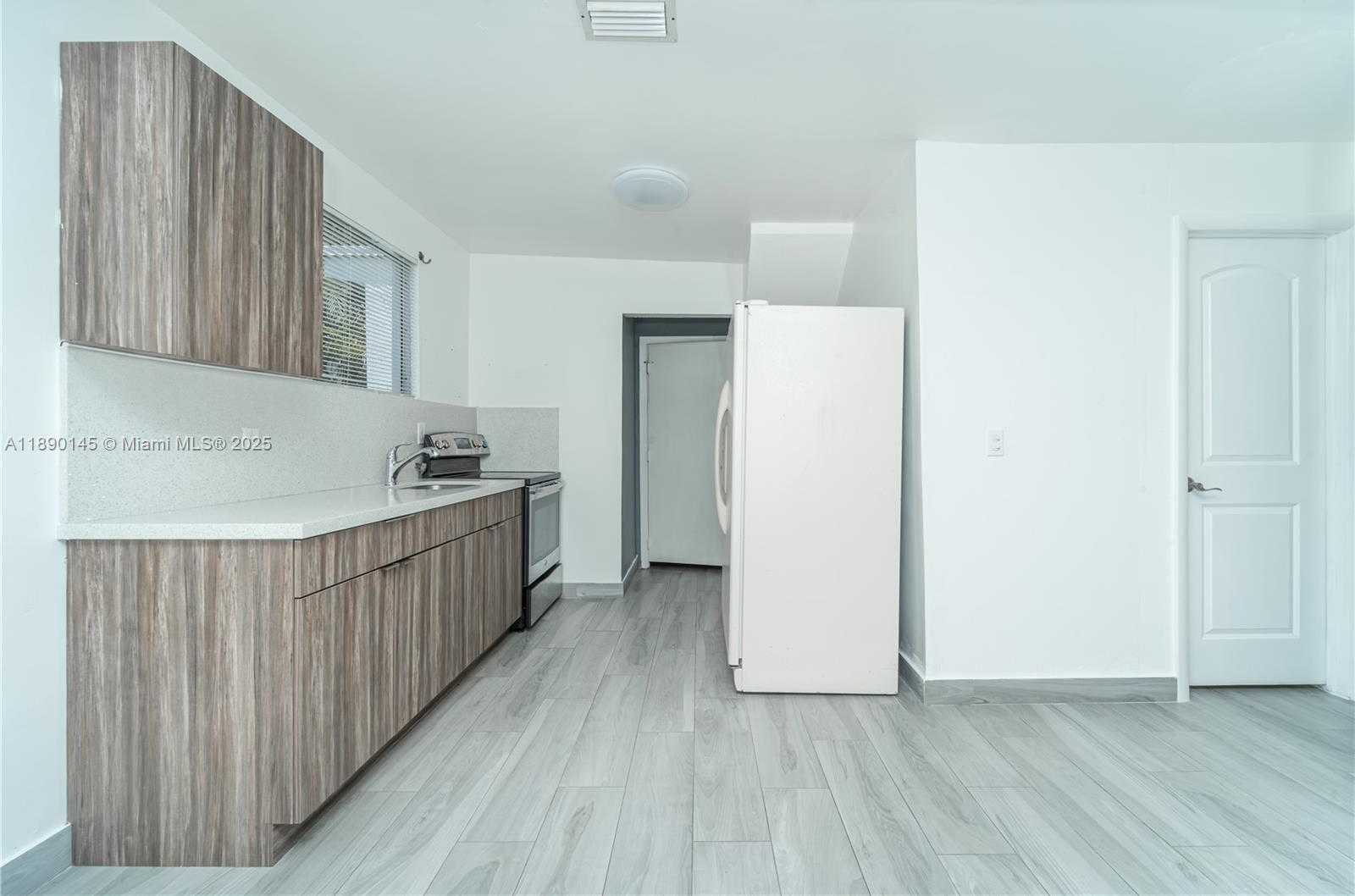 Small Image of 5725 NORTH WEST 24TH AVE #1, Miami Number 5