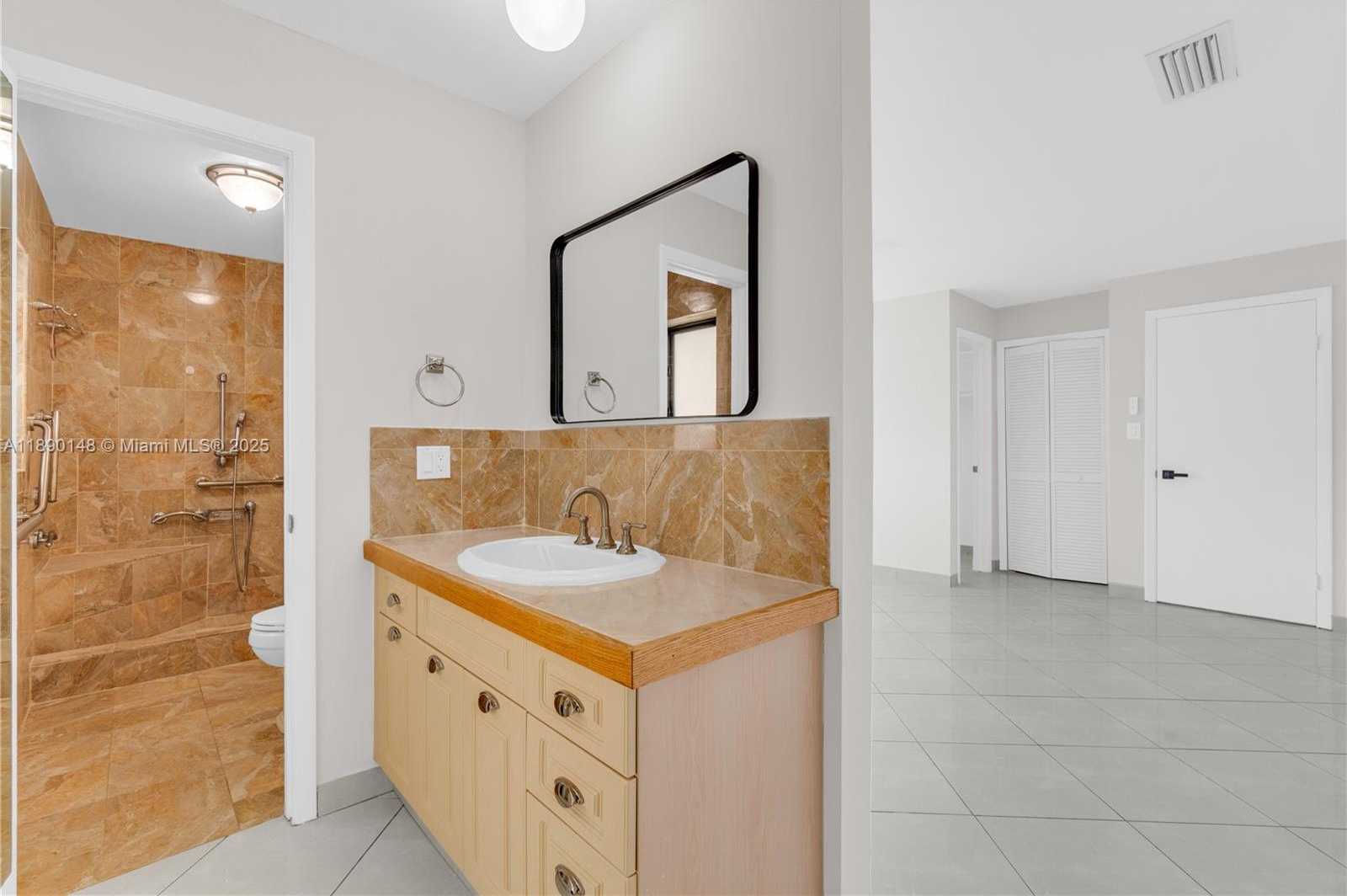 Small Image of 631 SOUTH WEST 102ND AVE, Miami Number 25