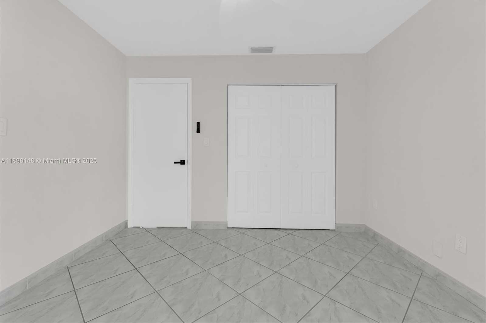 Small Image of 631 SOUTH WEST 102ND AVE, Miami Number 27