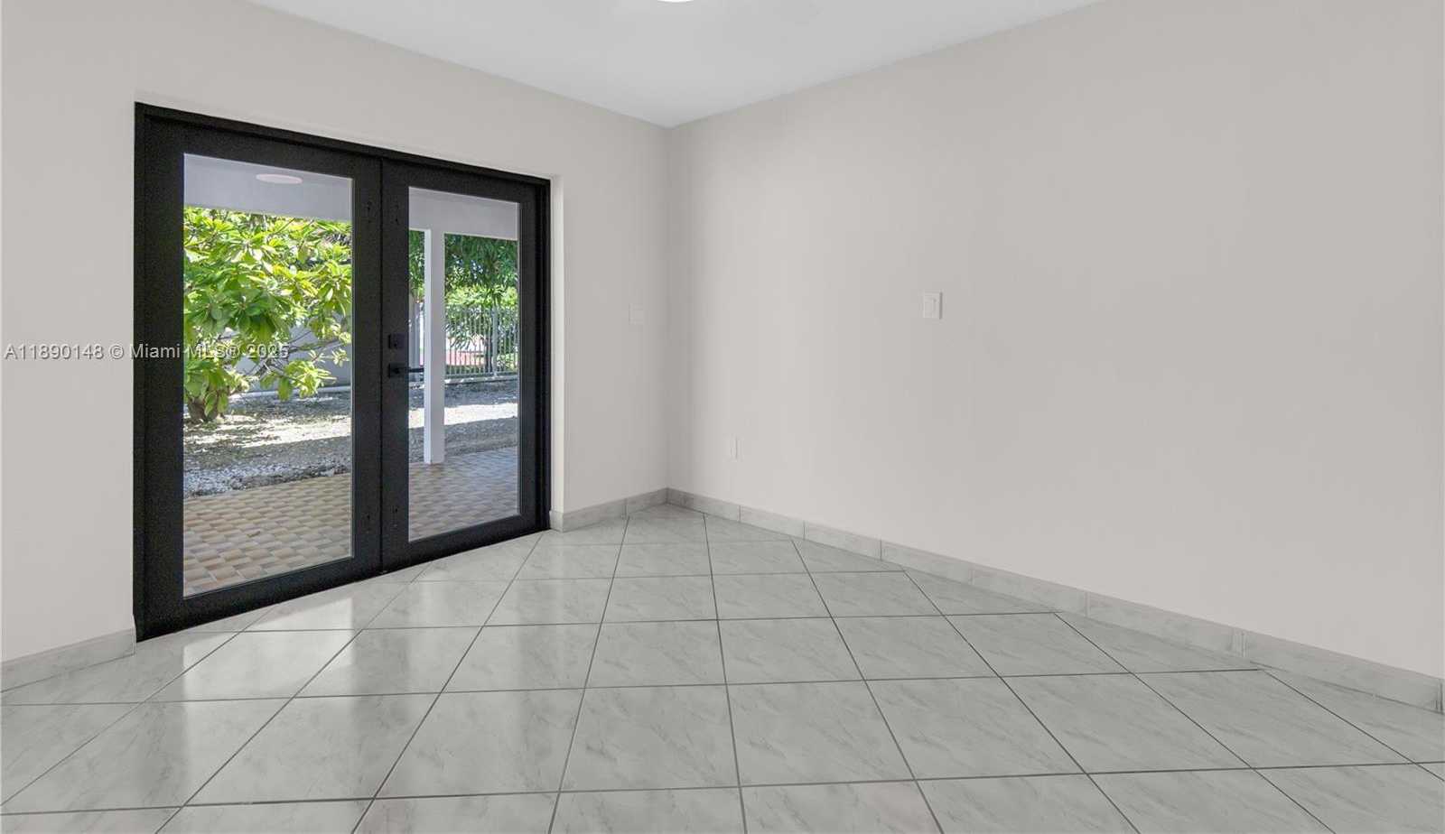 Small Image of 631 SOUTH WEST 102ND AVE, Miami Number 29
