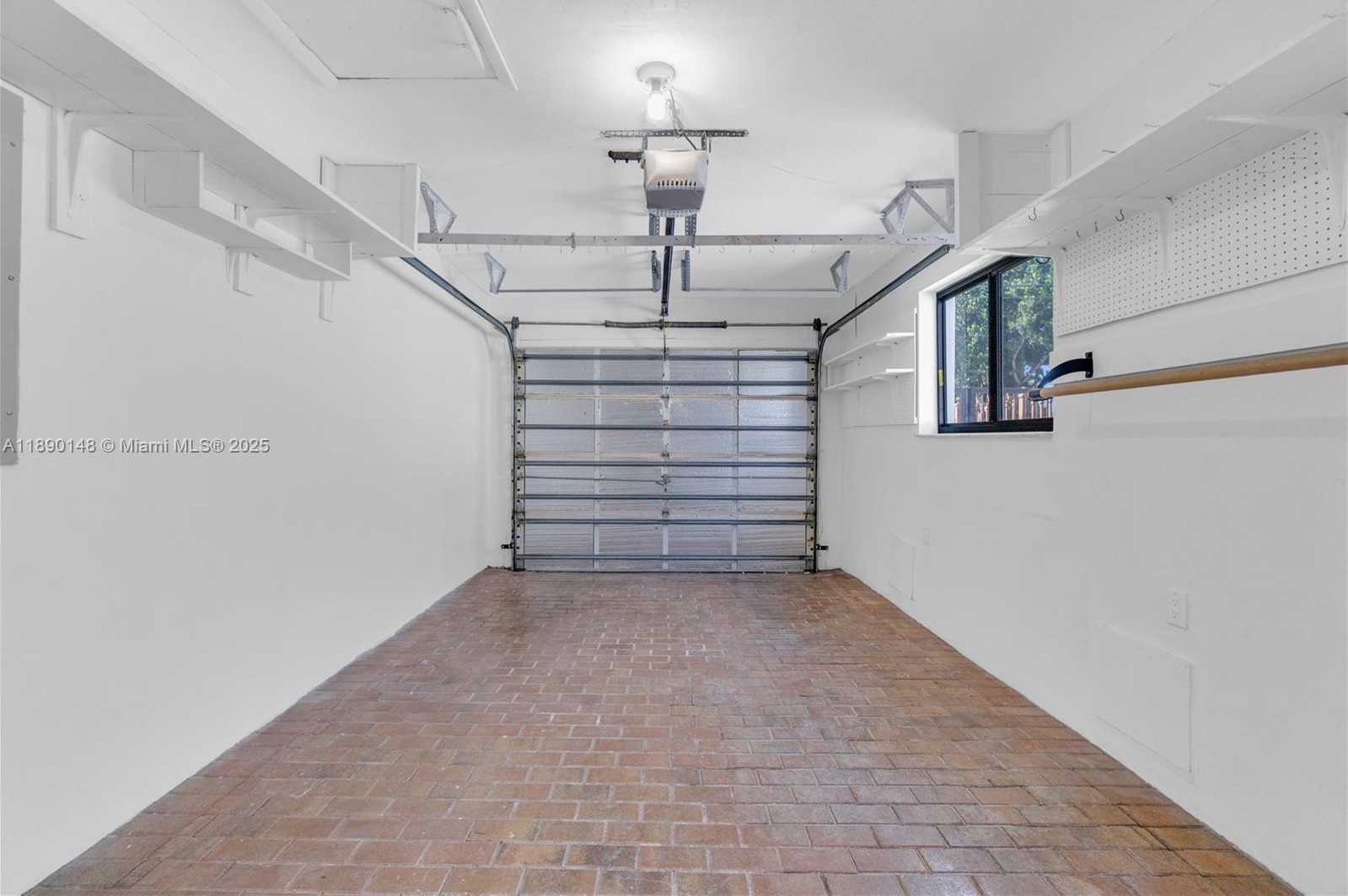 Small Image of 631 SOUTH WEST 102ND AVE, Miami Number 30