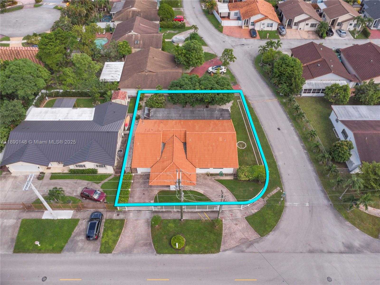 Small Image of 631 SOUTH WEST 102ND AVE, Miami Number 38