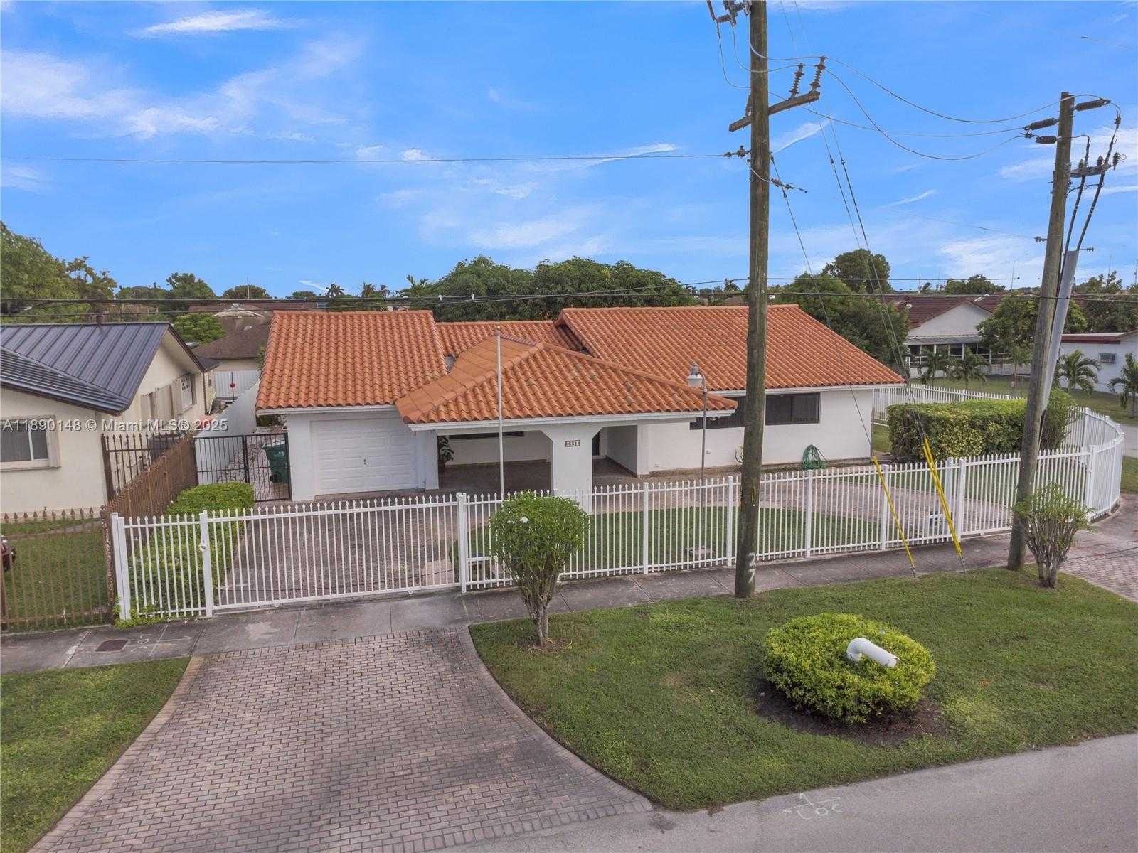 Small Image of 631 SOUTH WEST 102ND AVE, Miami Number 42