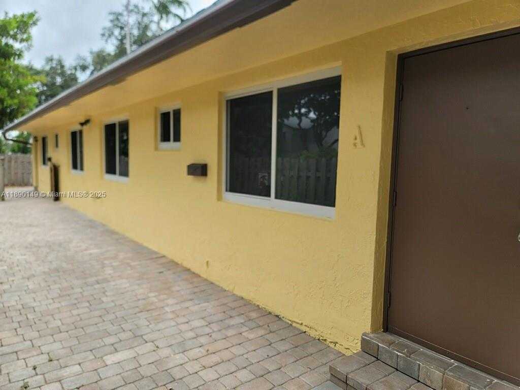 Small Image of Hollywood Number 6