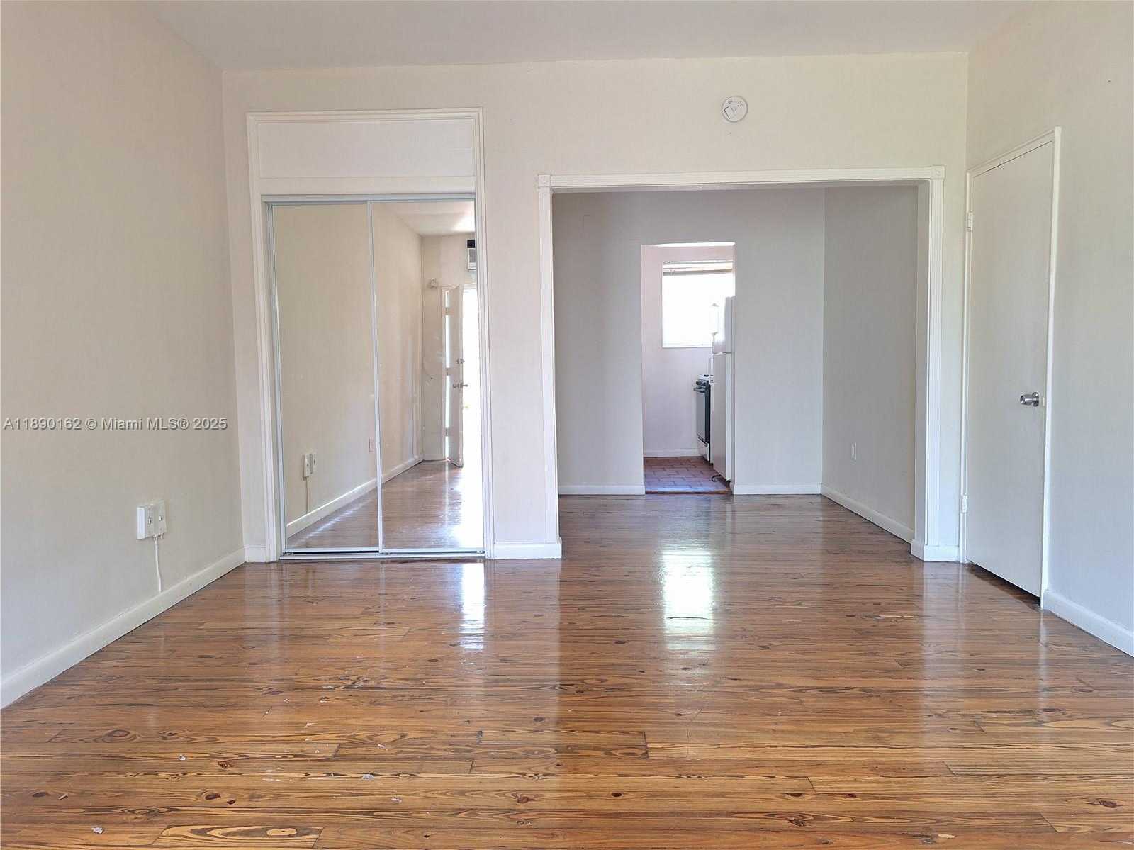 Small Image of 1770 MERIDIAN AVE #202, Miami Beach Number 13