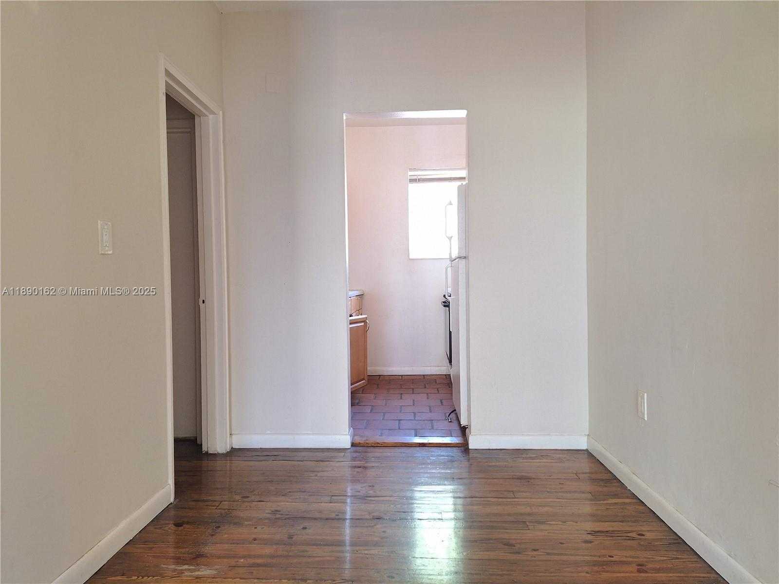 Small Image of 1770 MERIDIAN AVE #202, Miami Beach Number 14