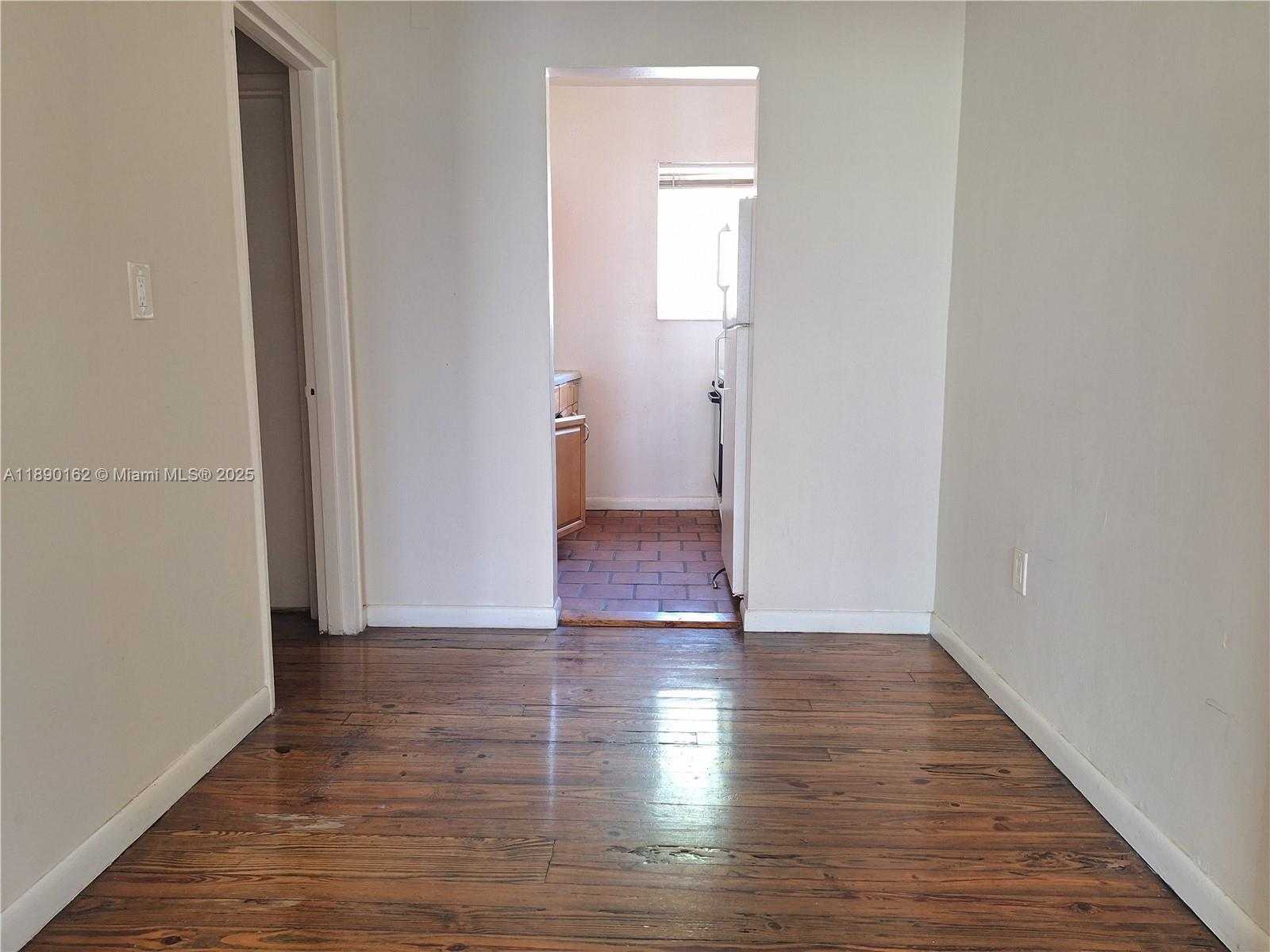 Small Image of 1770 MERIDIAN AVE #202, Miami Beach Number 15