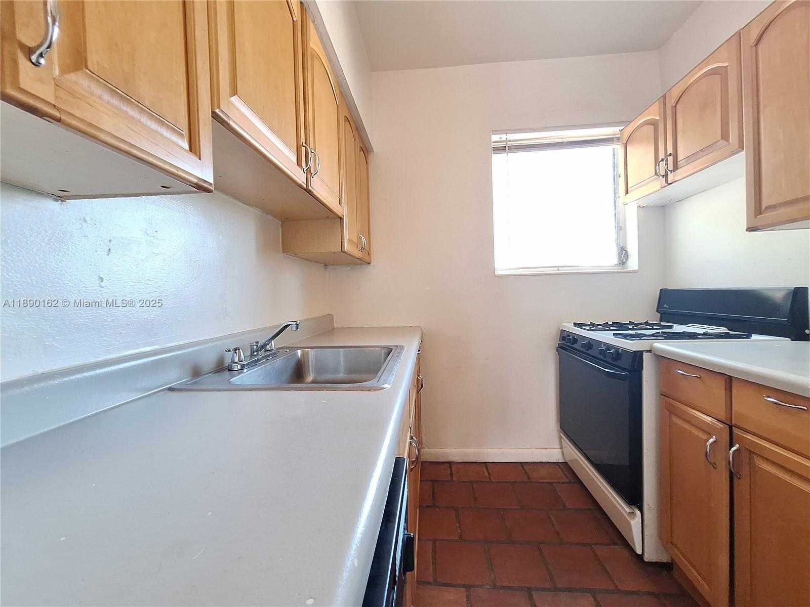 Small Image of 1770 MERIDIAN AVE #202, Miami Beach Number 17