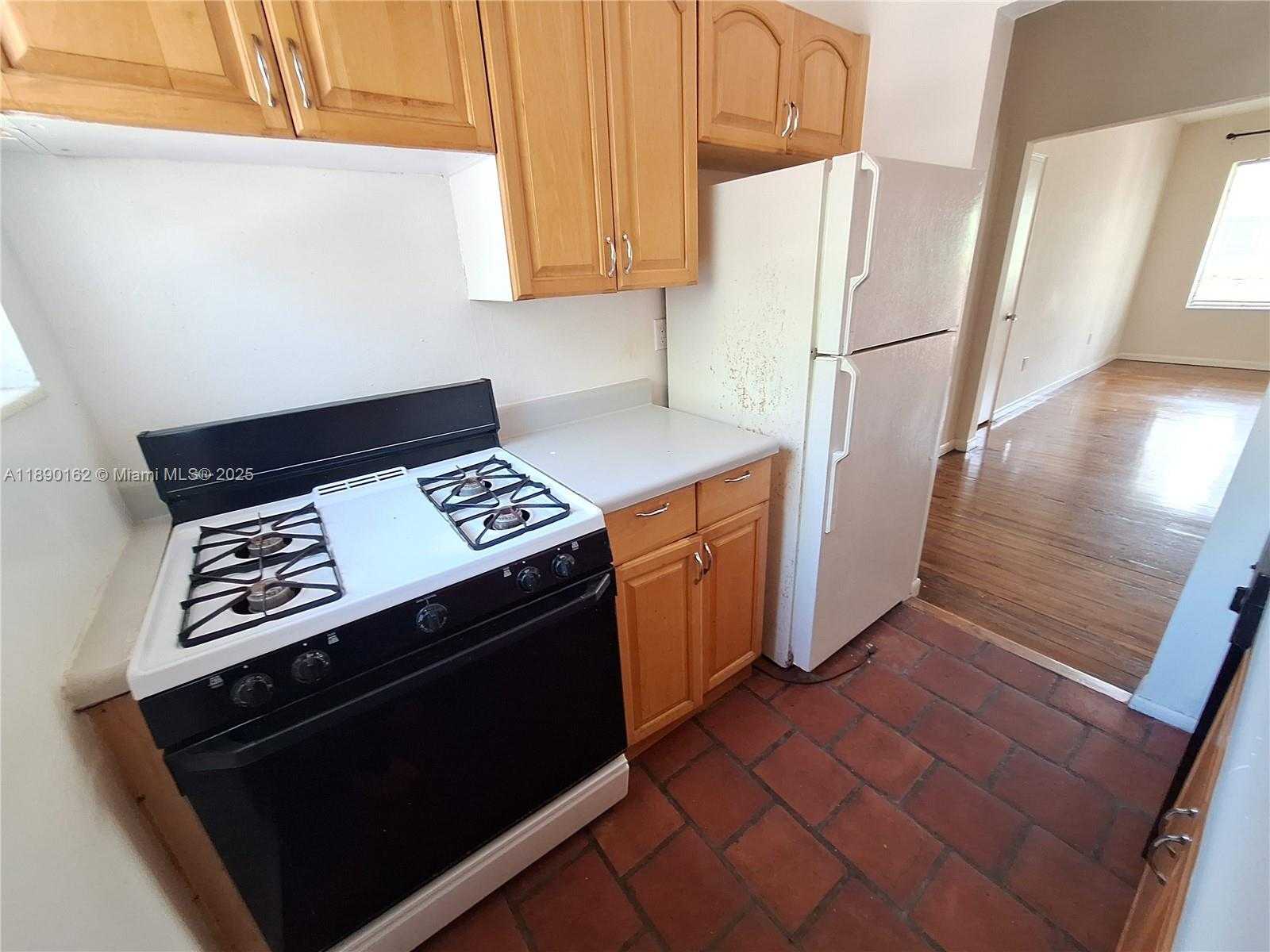 Small Image of 1770 MERIDIAN AVE #202, Miami Beach Number 19