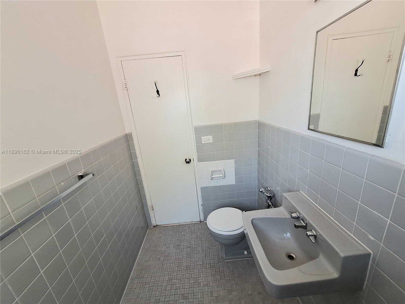 Small Image of 1770 MERIDIAN AVE #202, Miami Beach Number 22