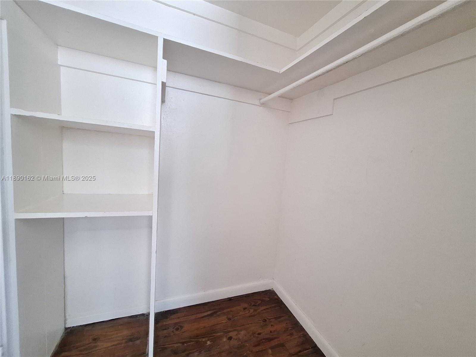Small Image of 1770 MERIDIAN AVE #202, Miami Beach Number 23