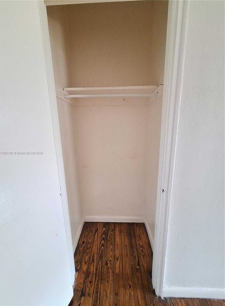 Small Image of 1770 MERIDIAN AVE #202, Miami Beach Number 25