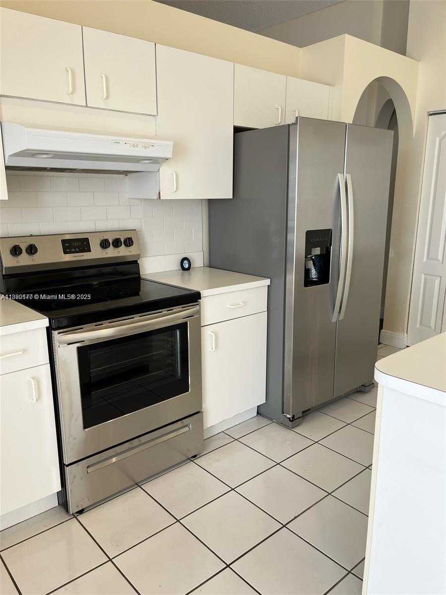 Small Image of 9928 NORTH WEST 29TH TER, Doral Number 4