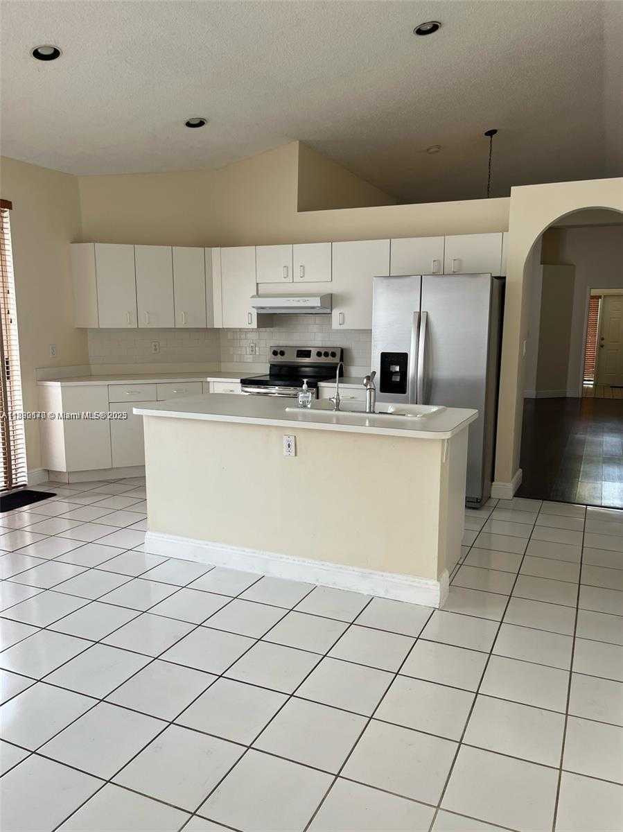 Small Image of 9928 NORTH WEST 29TH TER, Doral Number 5