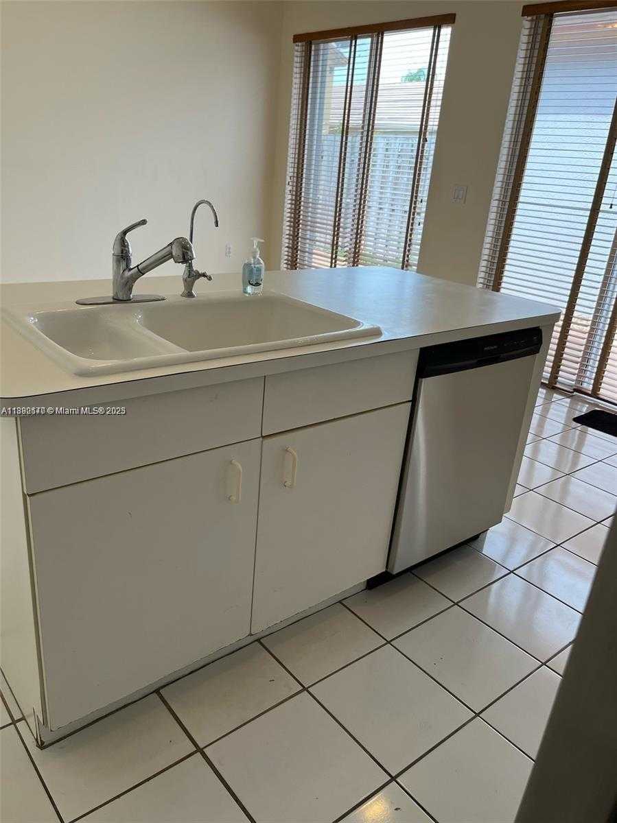 Small Image of 9928 NORTH WEST 29TH TER, Doral Number 6