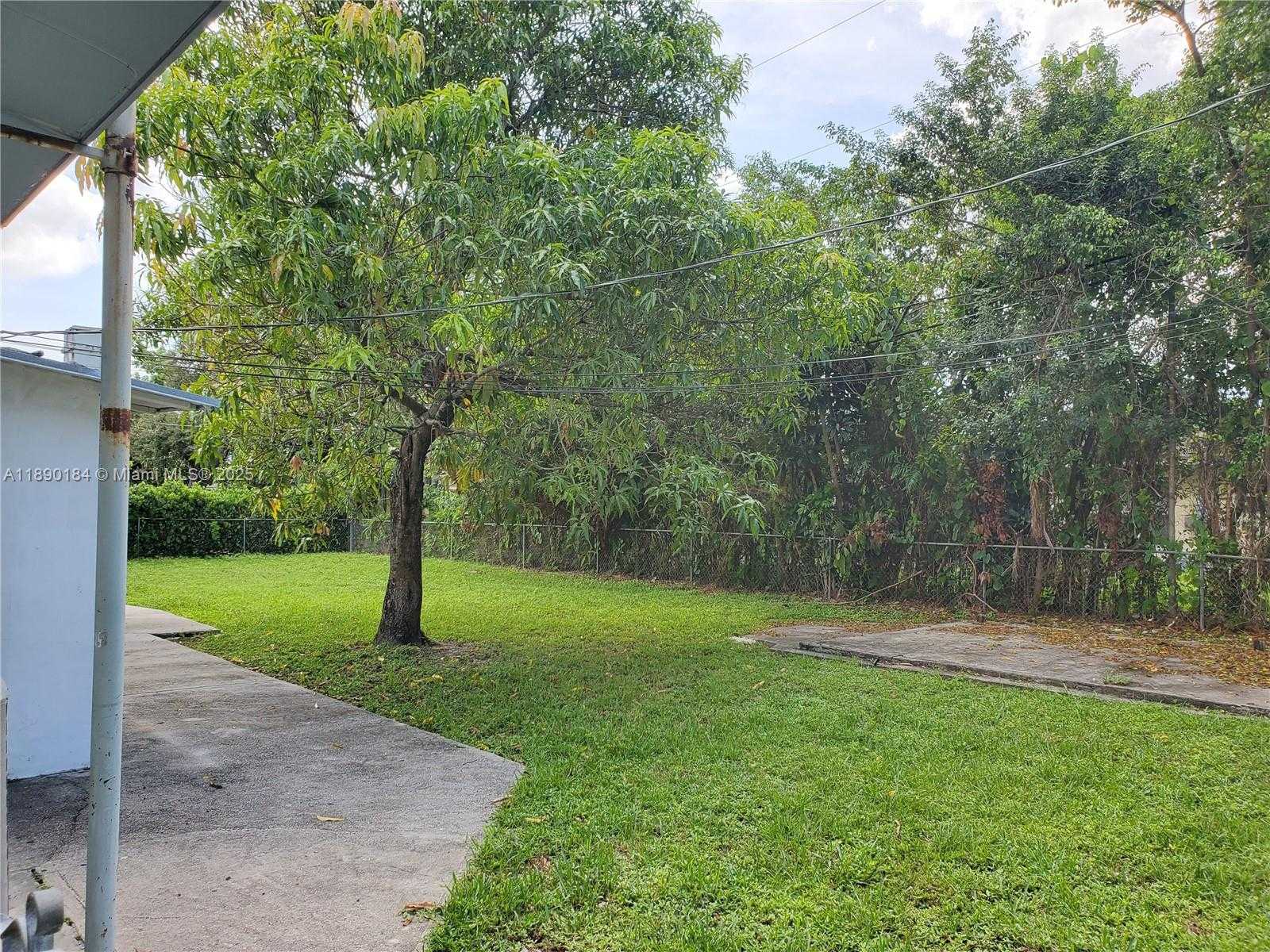 Small Image of 1160 NORTH EAST 200TH TER #1, Miami Number 15
