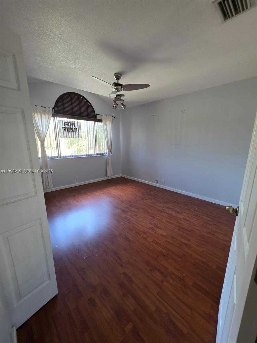 Small Image of 9251 SOUTH WEST 138TH PL #9251, Miami Number 13