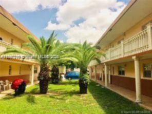 Small Image of 2750 PIERCE ST #3, Hollywood Number 2