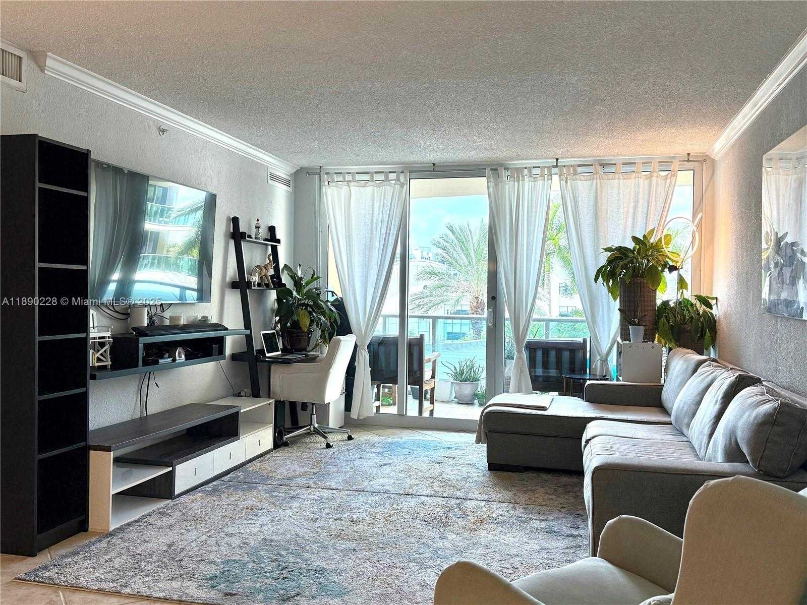 Small Image of 2501 SOUTH OCEAN DR #330, Hollywood Number 3