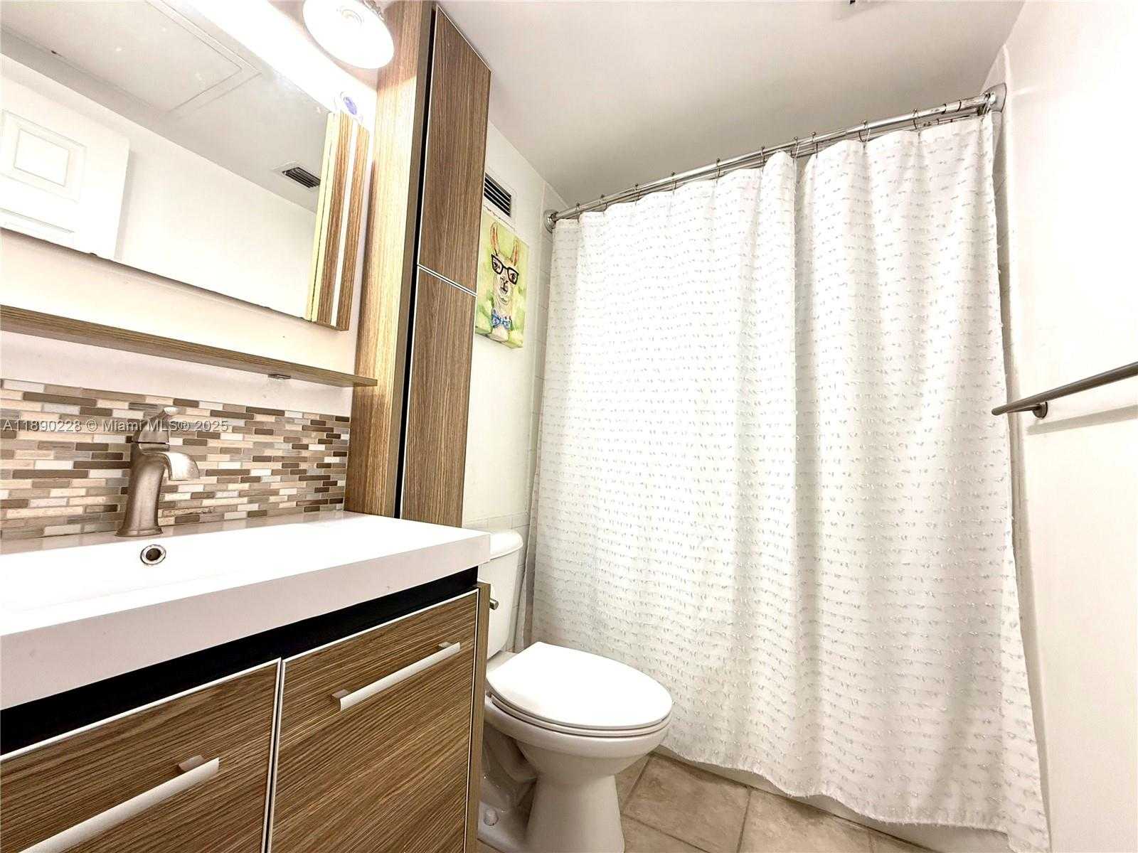 Small Image of 2501 SOUTH OCEAN DR #330, Hollywood Number 8