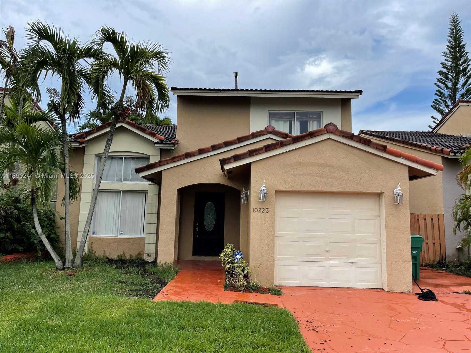 Small Image of 10223 SOUTH WEST 156TH AVE #10223, Miami Number 2
