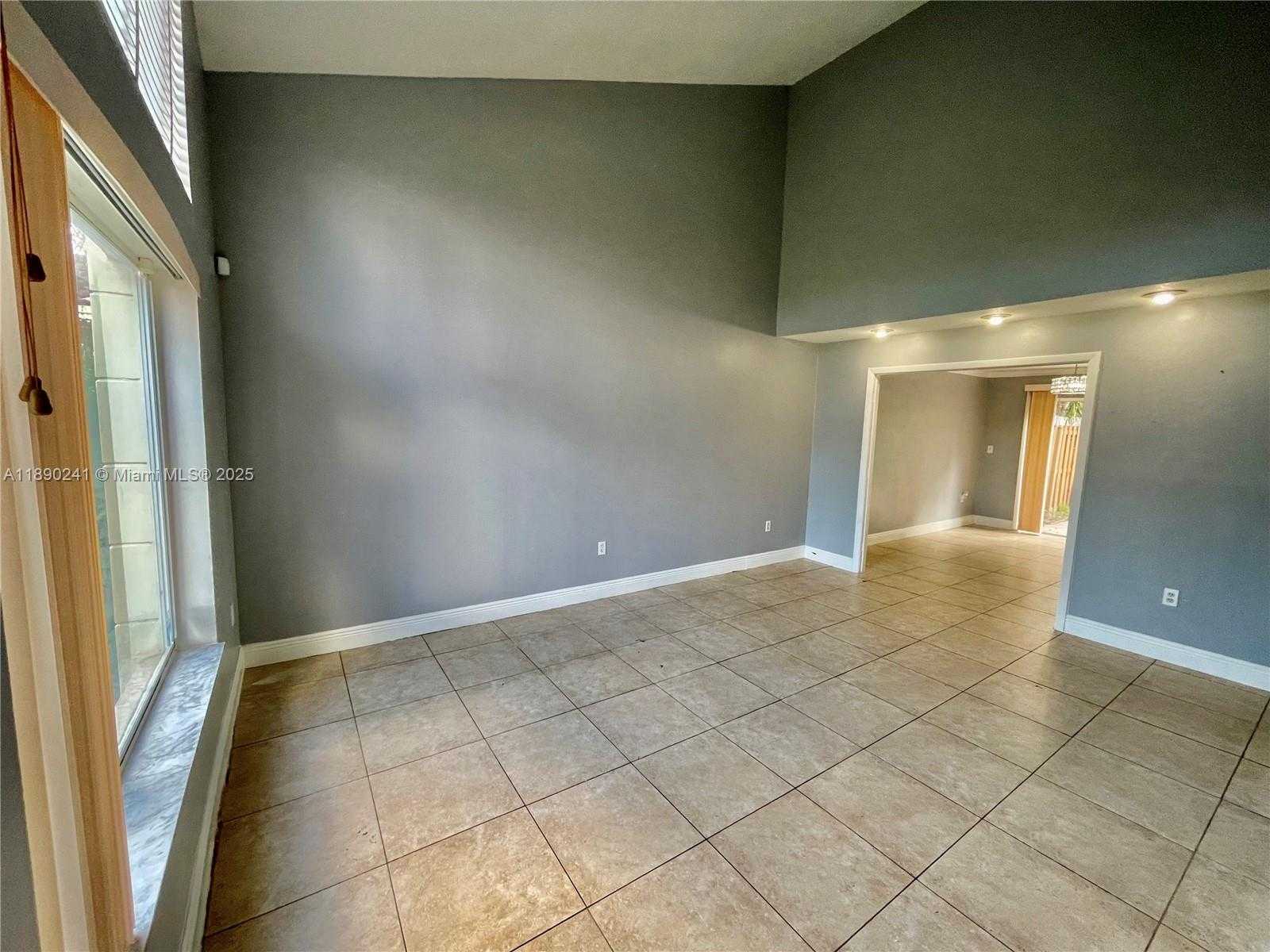 Small Image of 10223 SOUTH WEST 156TH AVE #10223, Miami Number 3