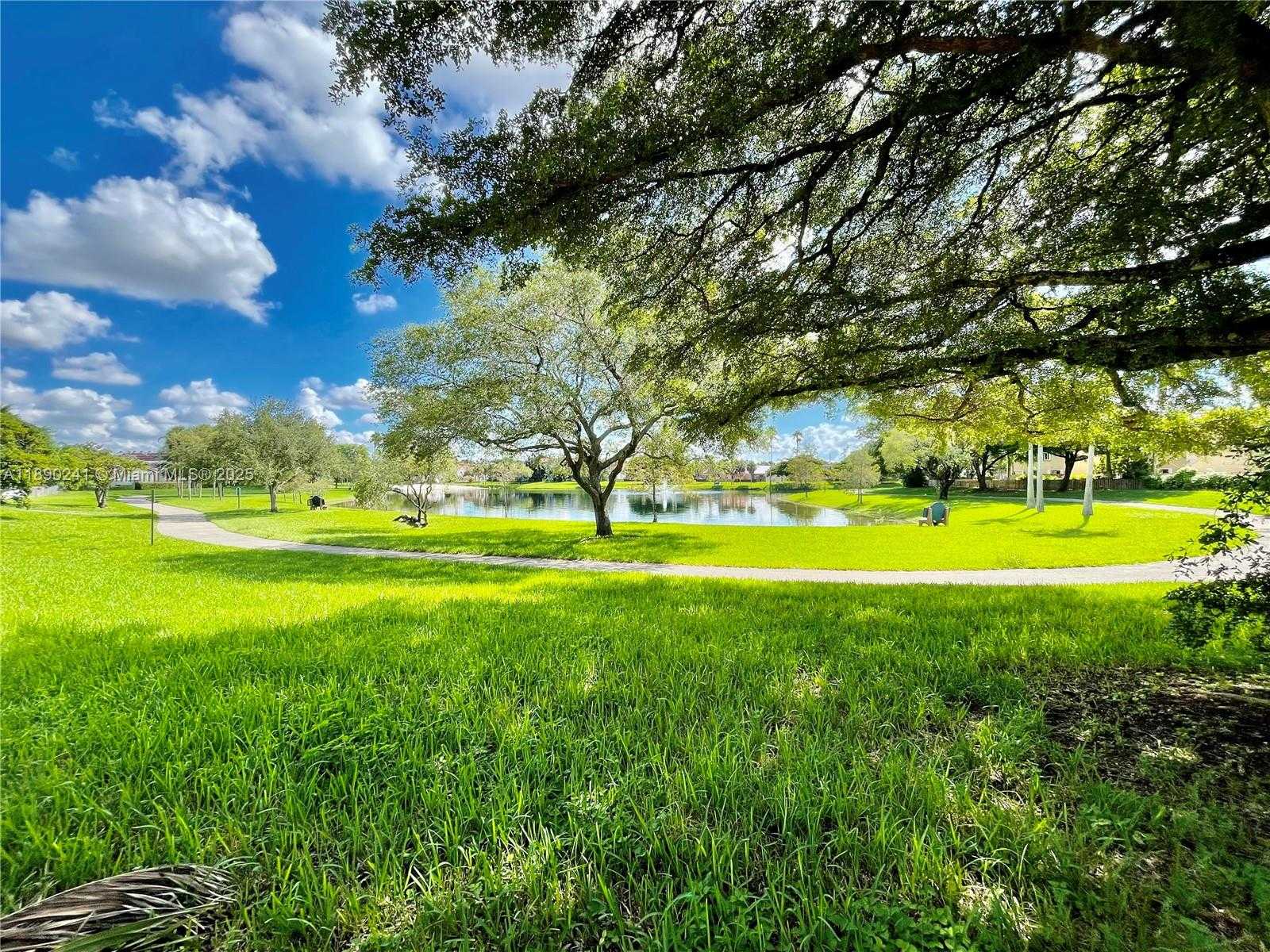 Small Image of 10223 SOUTH WEST 156TH AVE #10223, Miami Number 32