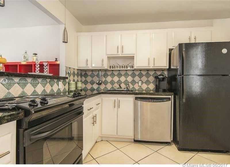 Small Image of 20400 WEST COUNTRY CLUB DR #410, Aventura Number 4